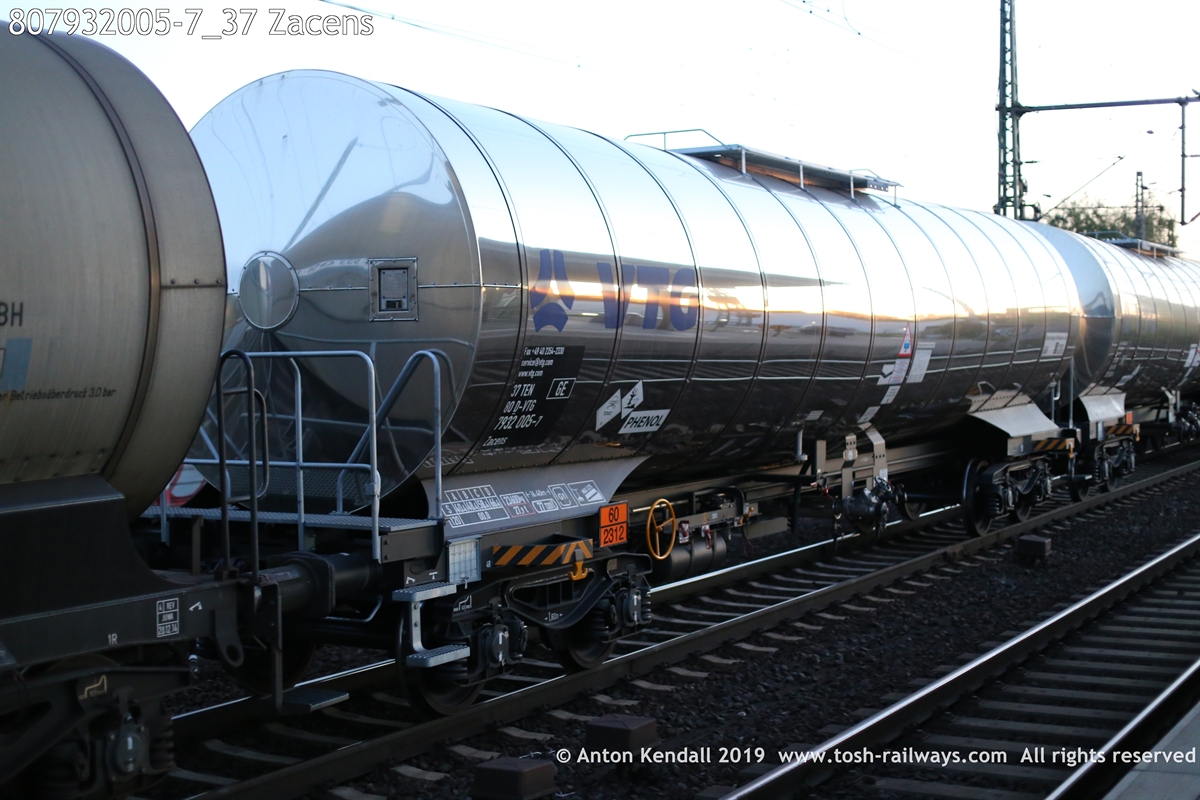 80 7932 (37)